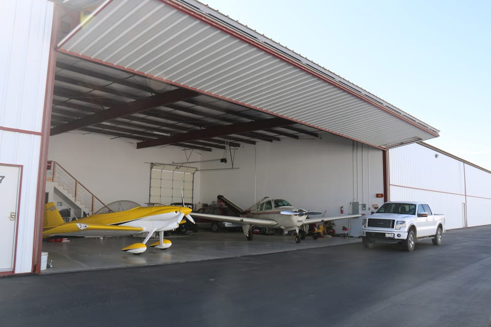 The Convenience of a Private, Local Airplane Hangar in Las Vegas