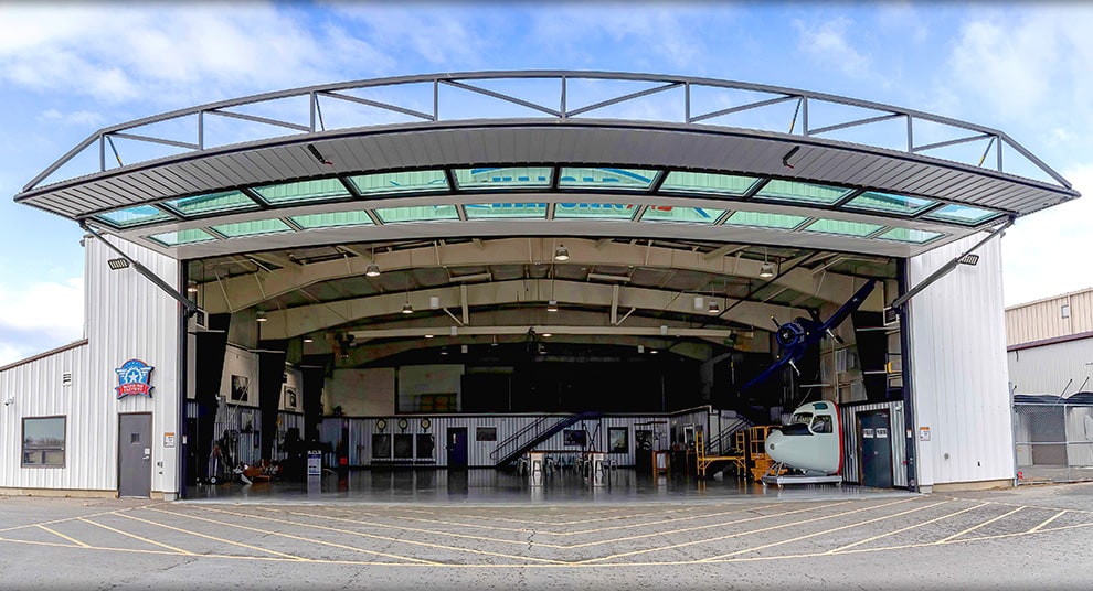 Texas Hydraulic Door by Schweiss fitted on hangar